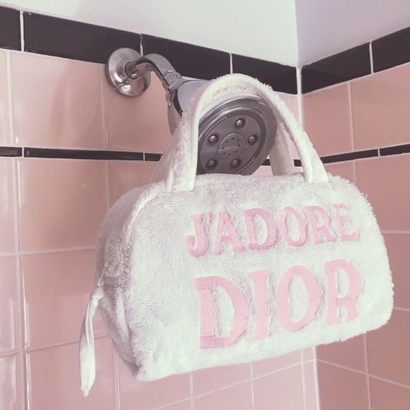 dior towel bag